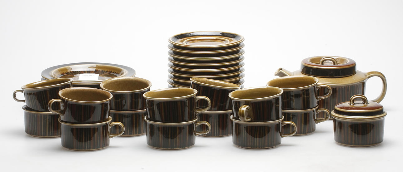 TESERVIS, keramik, 20 delar. "Kosmos", Arabia, 1900-tal.