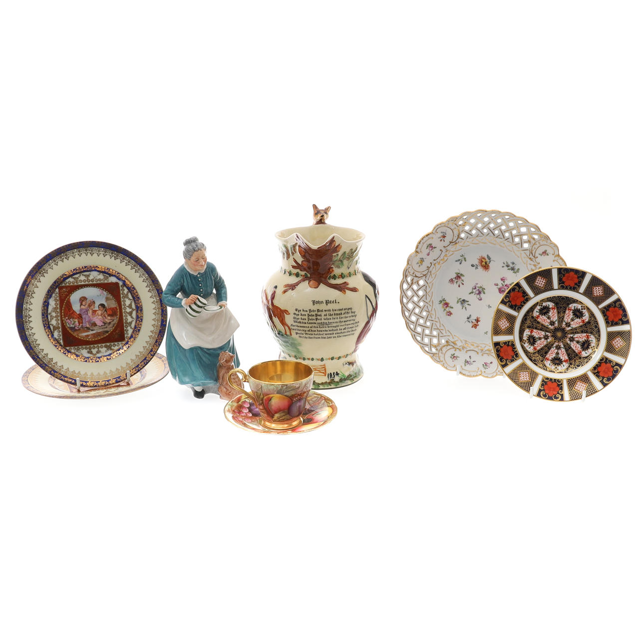 A CROWN DEVON JOHN PEEL MUSICAL JUG, CIRCA 1920.