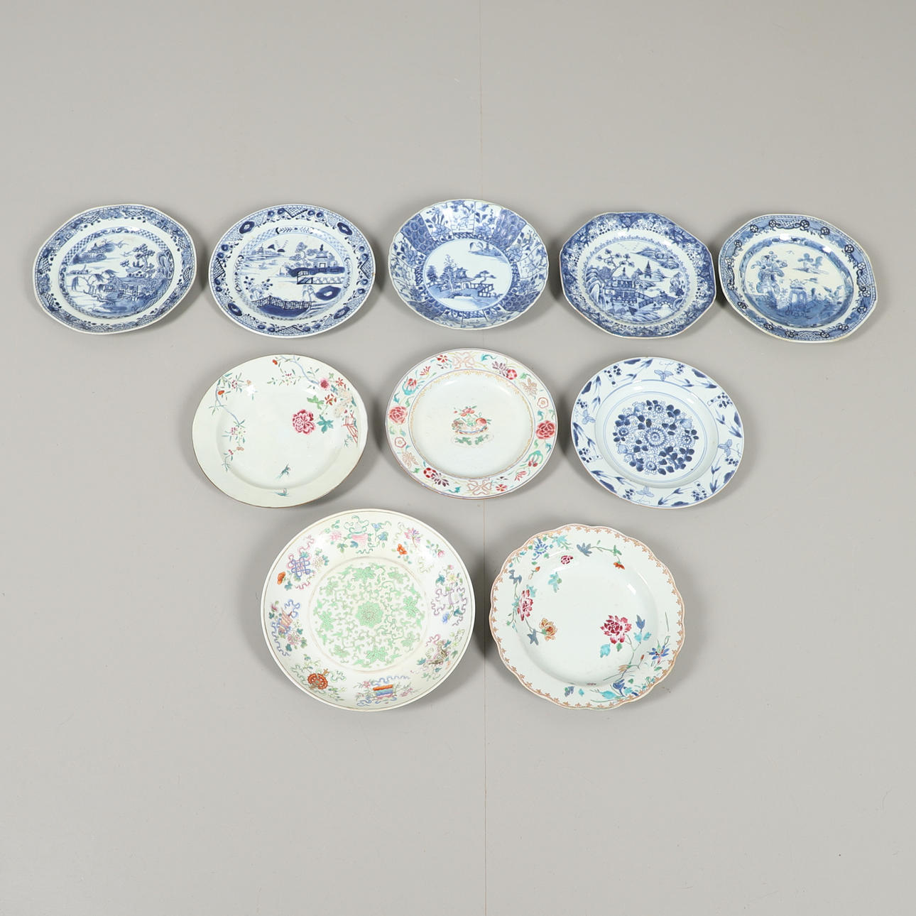 A COLLECTION OF TEN CHINESE PLATES.