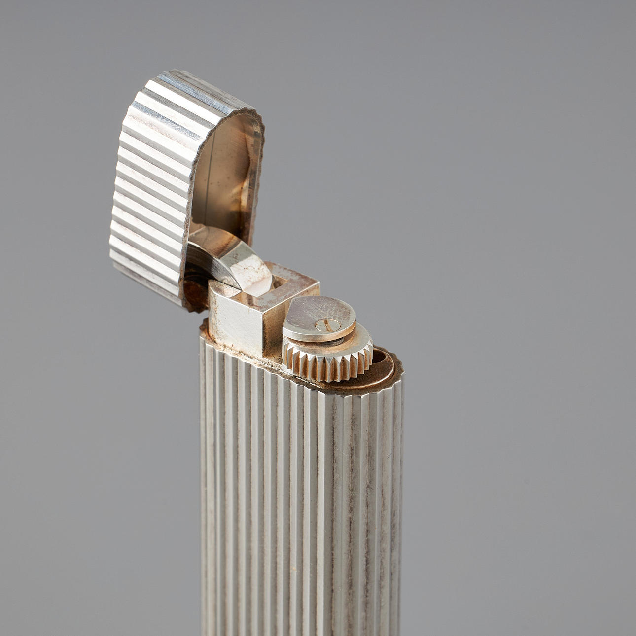 cartier cigarette lighter Vintage 1970 Solid Sterling Silver 925 Hallmark with F Cartier C de Cartier Decor oval lighter in palladium finish Cartier Lighter Golden Diamond Patterned