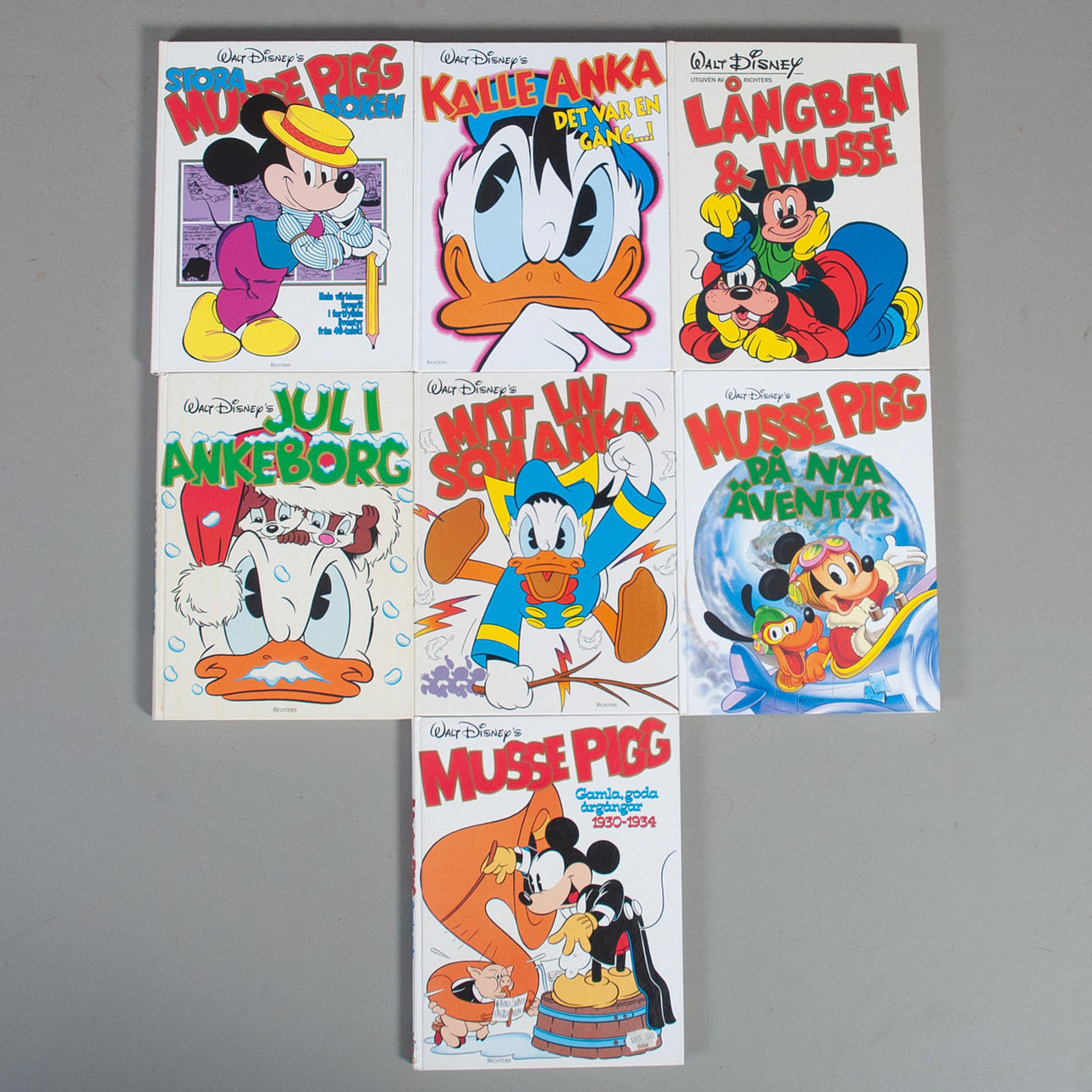 WALT DISNEY BÜCHER. 7 Stk.