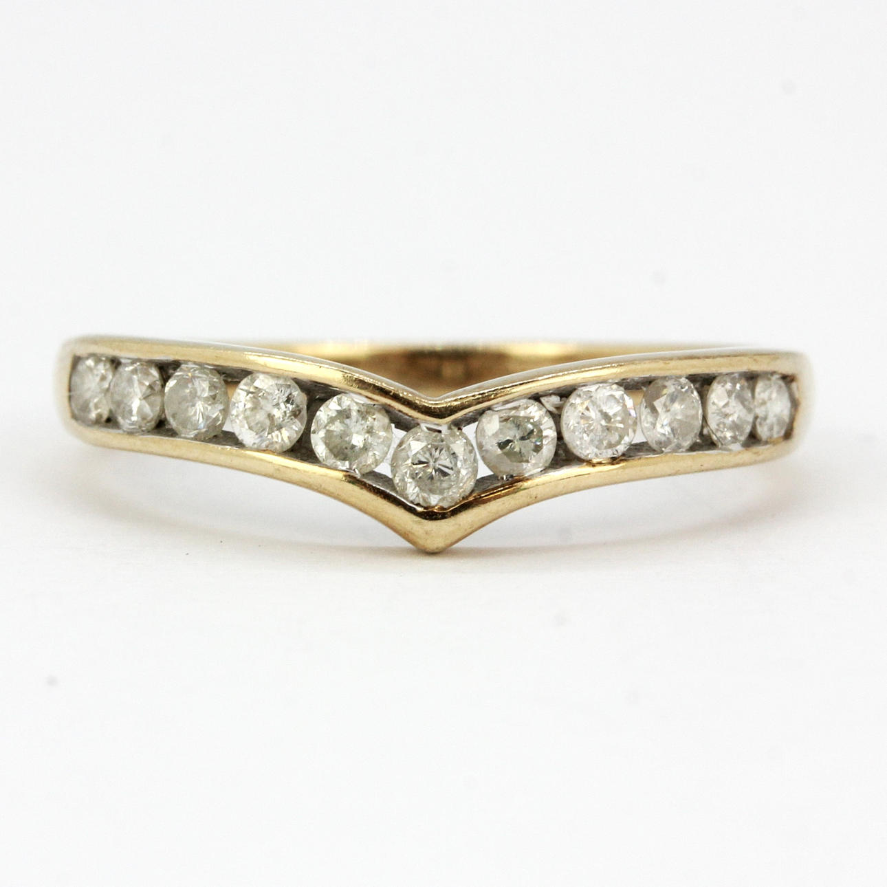 9CT DIAMOND WISHBONE RING.