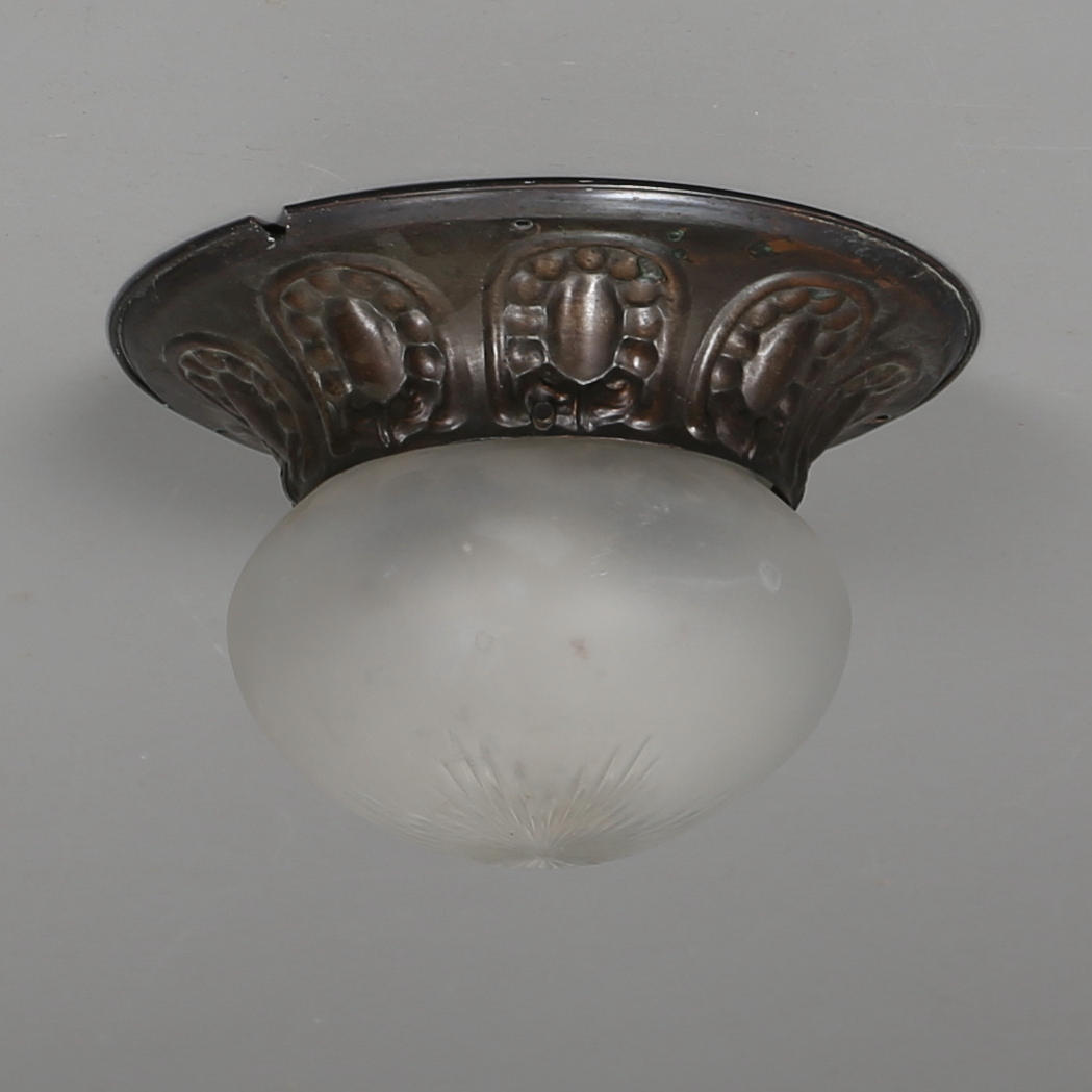 TAKLAMPA, jugend, 1900-talets första decennier.