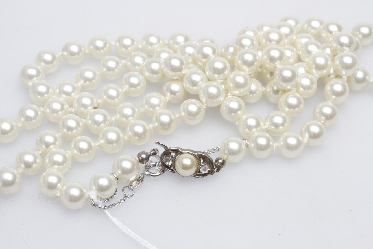 COLLIER, med silverlås, 1900-tal.