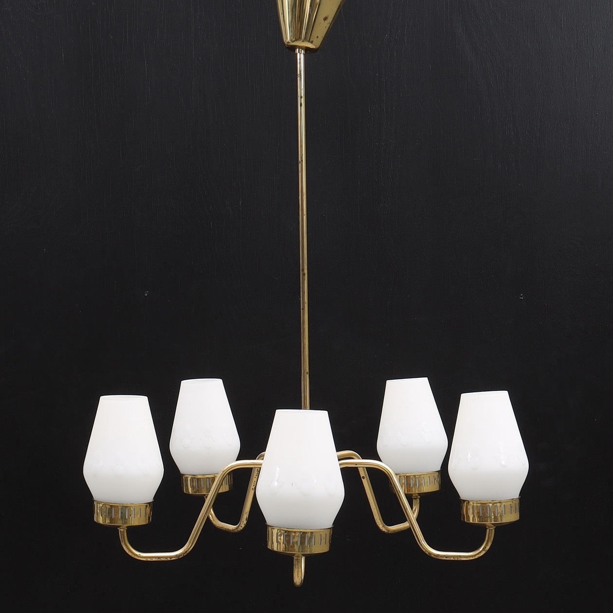 CEILING LAMP, 5-arm, brass, 1950s.