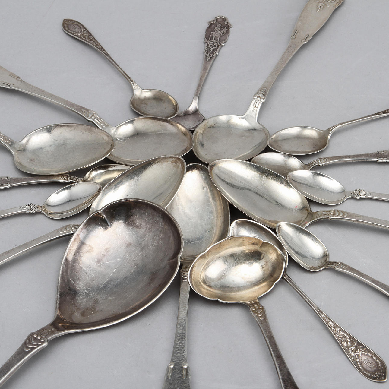 SILVER, 17 delar, ca 440 gram.