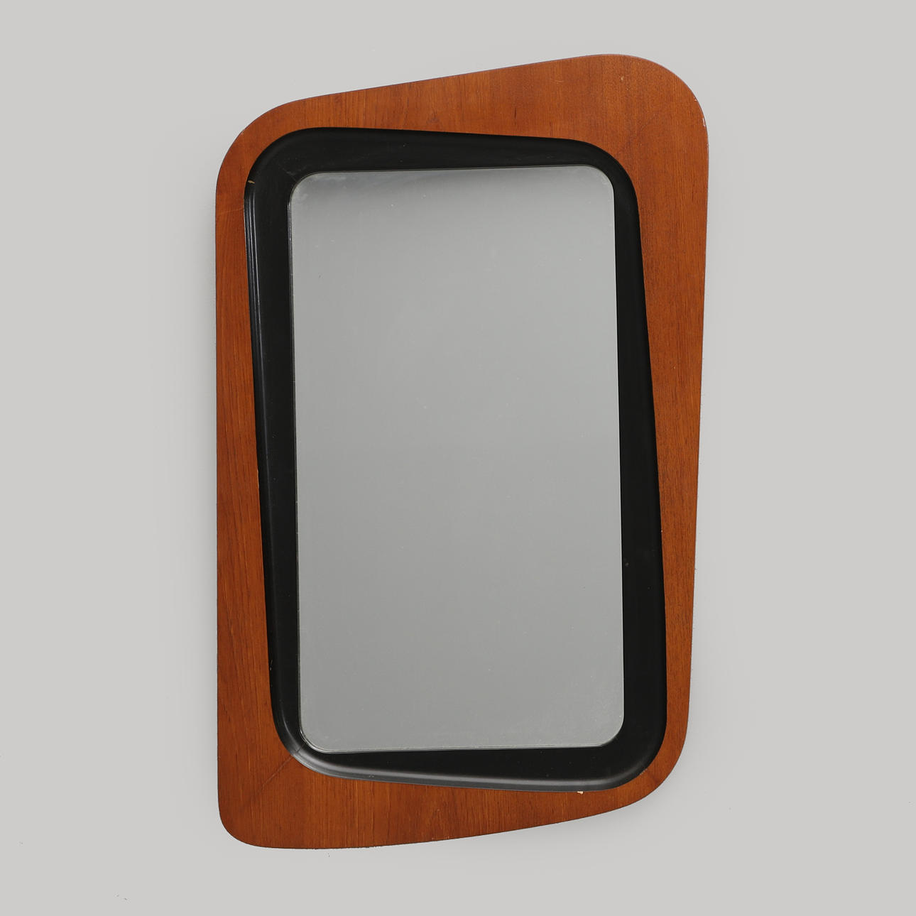 SPIEGEL, Studio Glas & Holz, Hovmantorp.