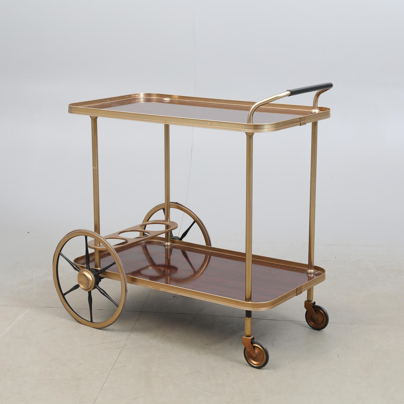 SERVERINGSVAGN/BARVAGN.