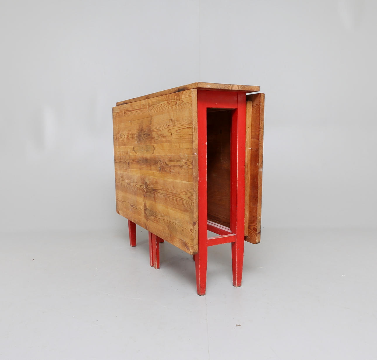 SLAGBORD, 18/1900-tal.