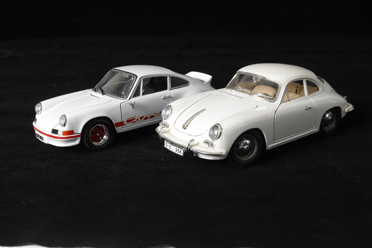 SPIELZEUGAUTOS, 2 Stück, Blech, Porsche.