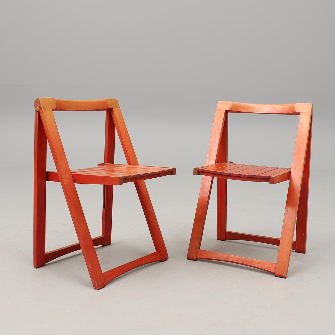 ALDO JACOBER. Klapstole, 2 stk, 1970'erne.