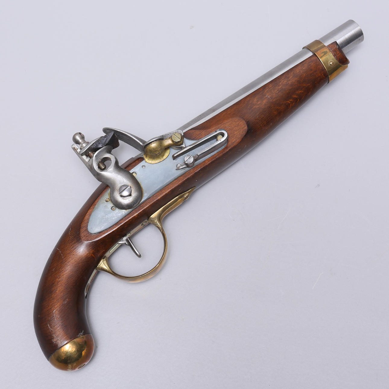FLINT LOCK PISTOL, replica.