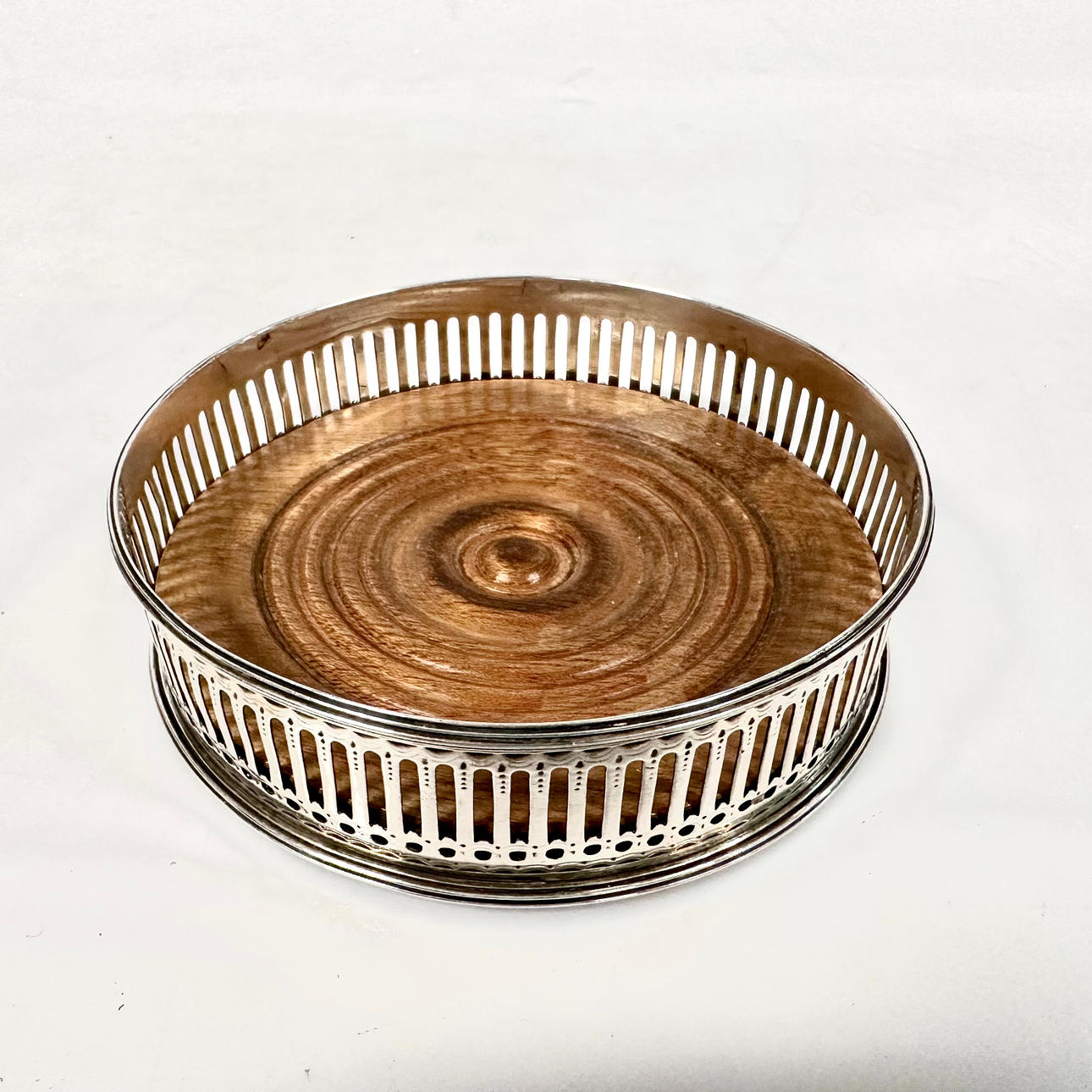 UNTERSETZER, Silber, London, 1787.