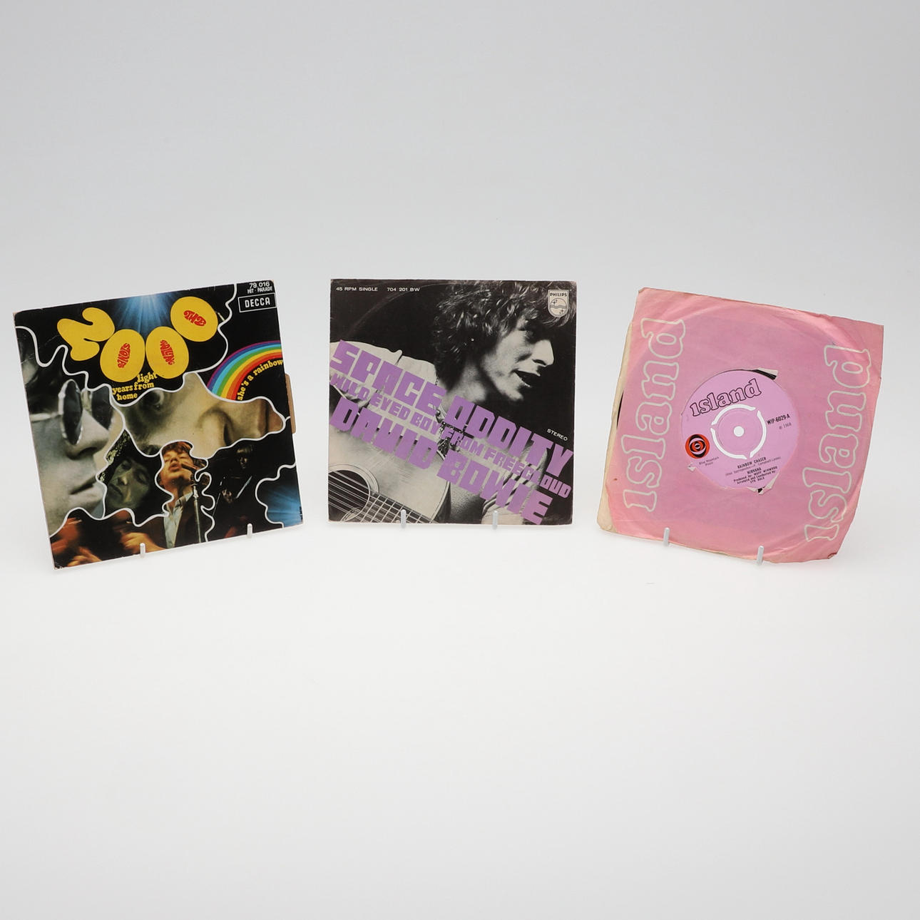 SINGLE VINYL RECORDS - DAVID BOWIE, ROLLING STONES & NIRVANA.