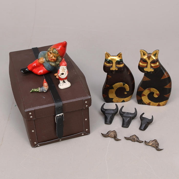 DIVERSE FÖREMÅL, Unicabox, tomtar, figurer.