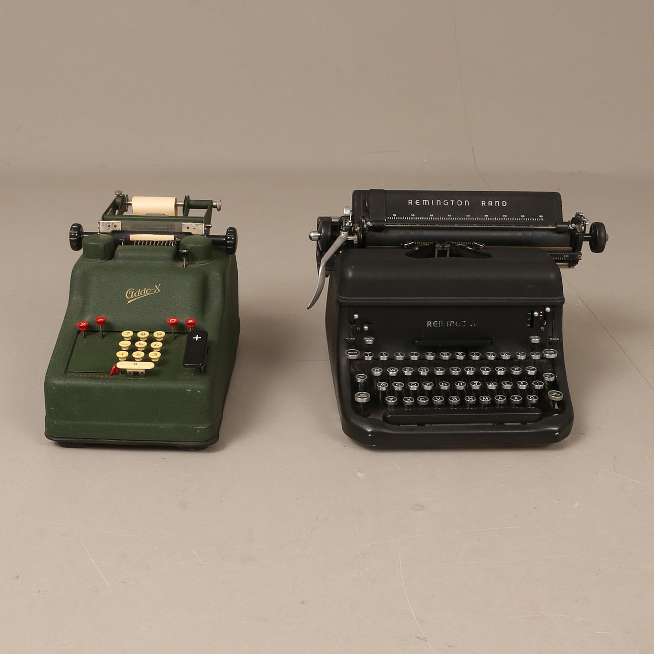 SKRIVMASKIN och RÄKNEMASKIN, Remington och Facit.