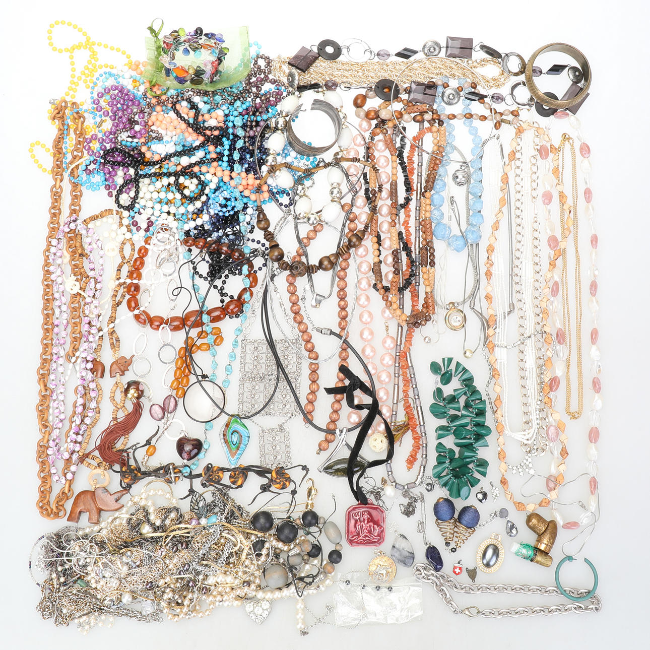 BIJOUTERIER, parti,halsband,armband m.m.