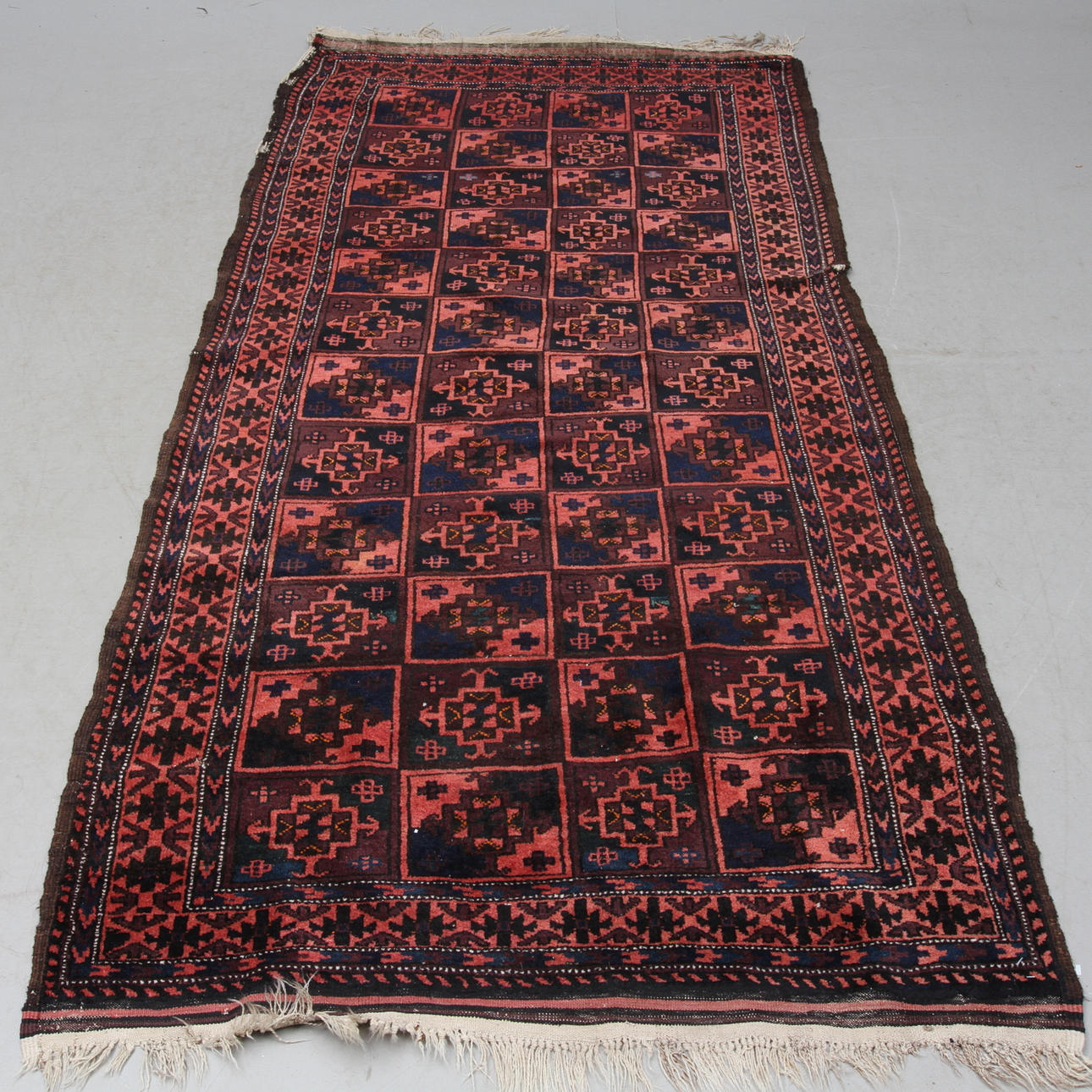 MATTA, orientalisk, ca 201 x 105 cm.