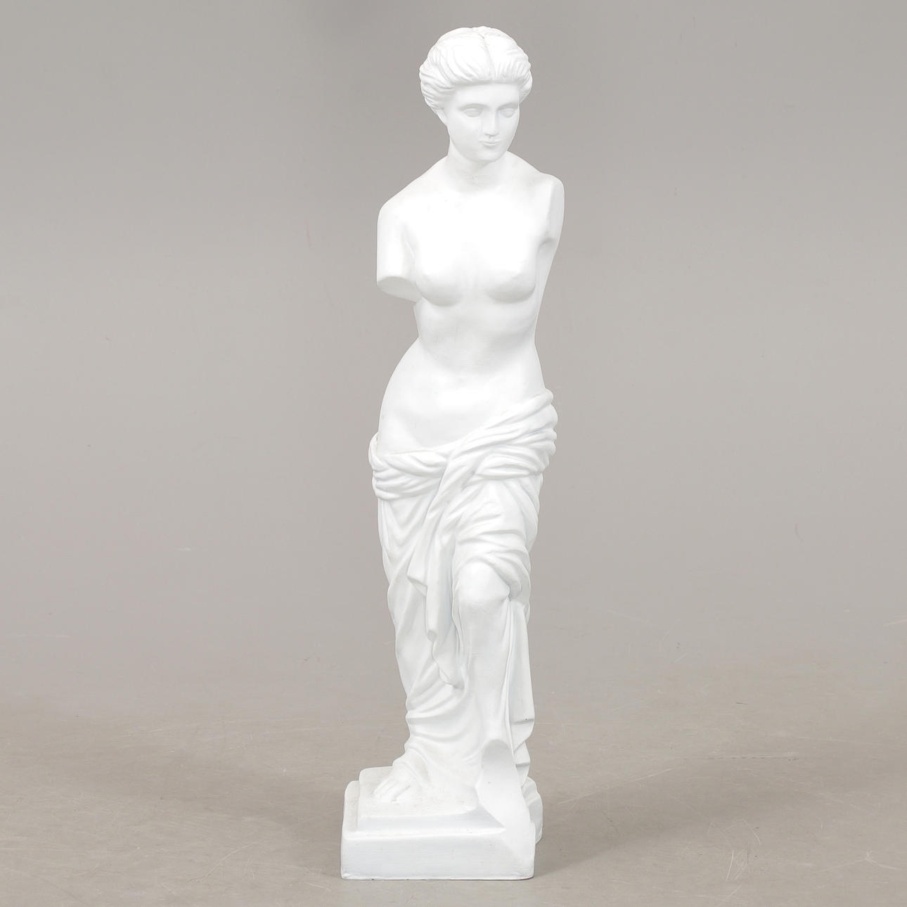 FIGUR, Frau, Gips, Höhe 73 cm.