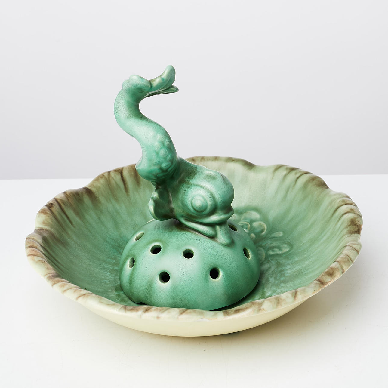 Ein Menge KERAMIK, 2 dlr., Blumenfakir Upsala Ekeby, Gefle und importierte Schale/Schüssel.