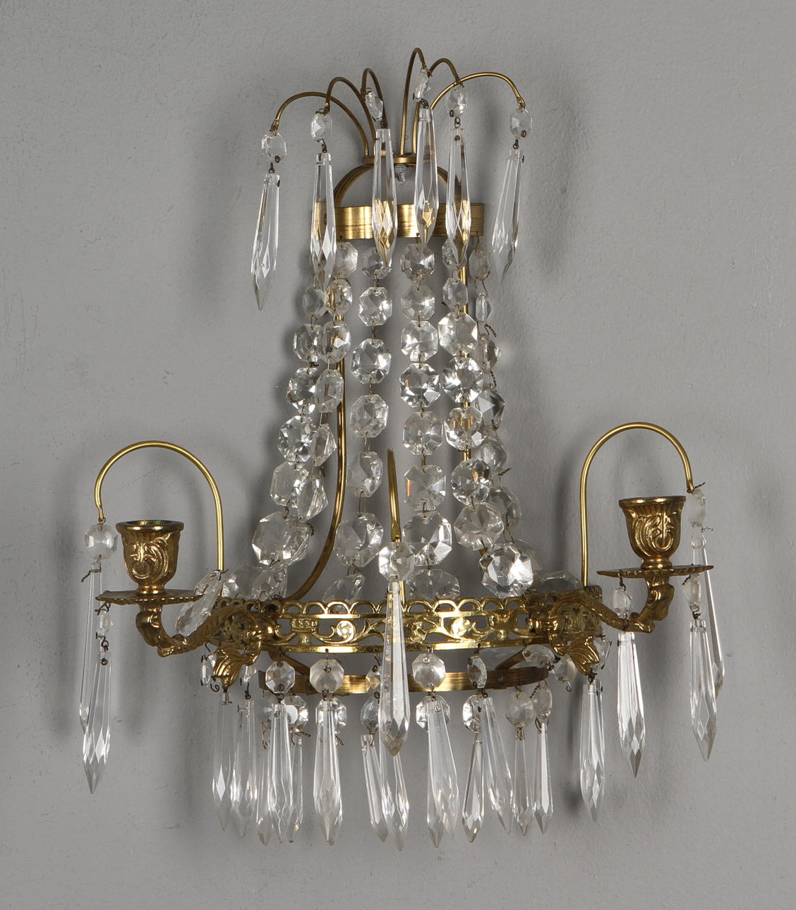 VÄGGLYSTRAR, 1 par, för två ljus vardera, 1900-tal.