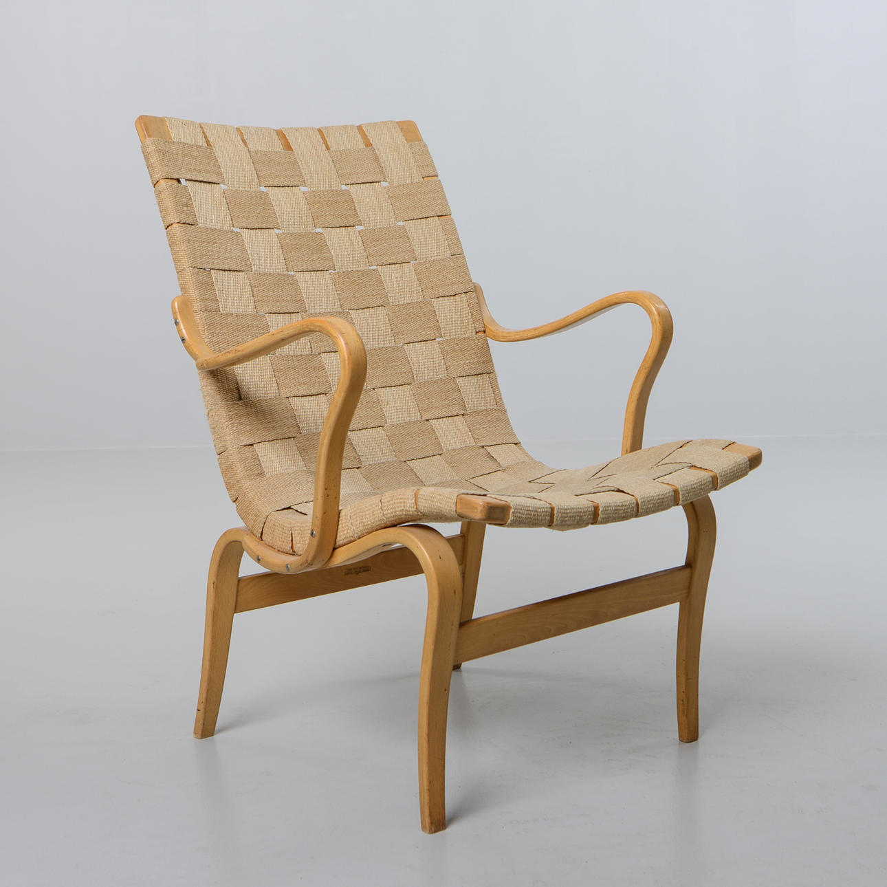 BRUNO MATHSSON. Fåtölj, "Eva", Karl Mathsson, Värnamo, 1965.