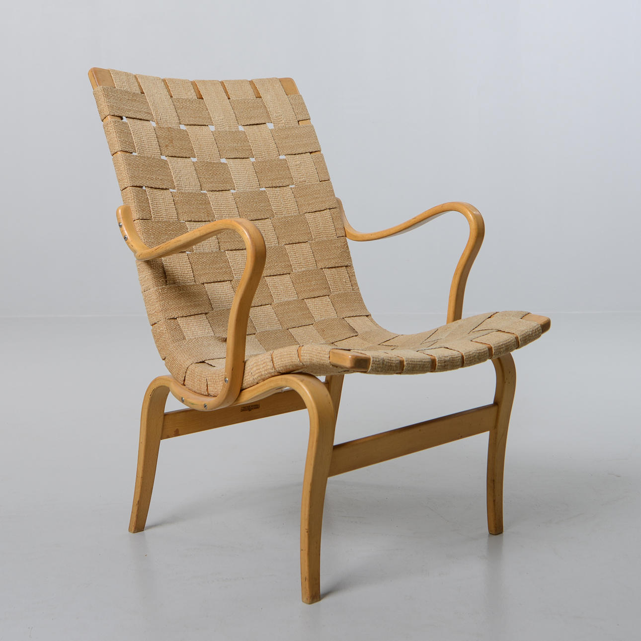 BRUNO MATHSSON. Sillón, "Eva", Karl Mathsson, Värnamo, 1965.