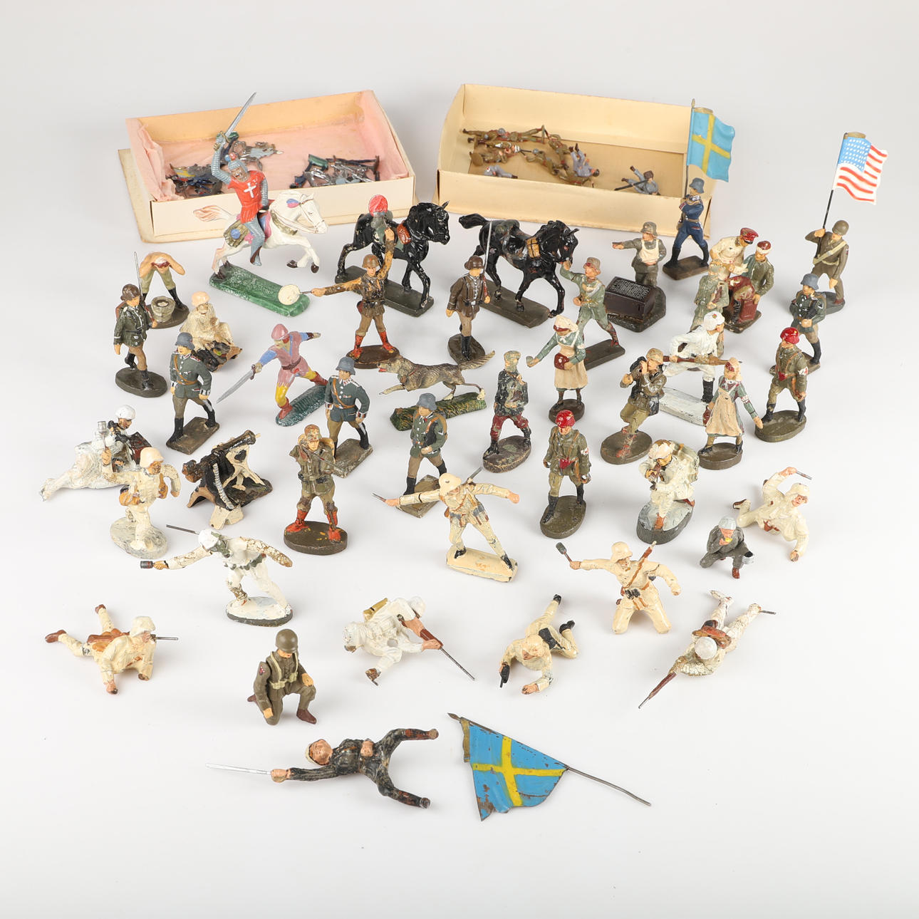 LEGETØJSFIGURER, ca 70 stk., krolyn mm, 1900-tallet.