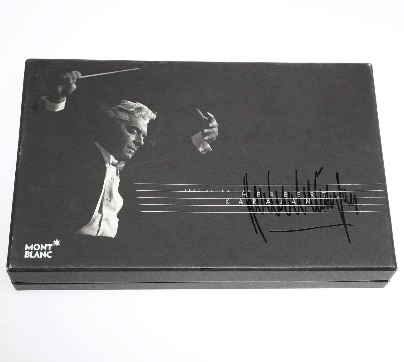 SET MED MONT BLANC PENNA, stift i 18K guld, från begränsad serie tillägnad Herbert von Karajan.