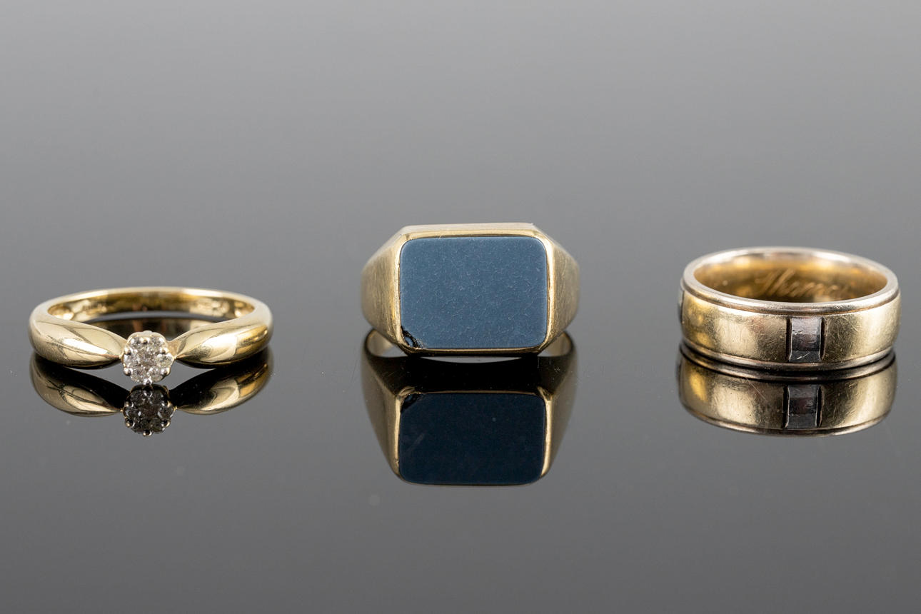 En samling av 3 ringar.