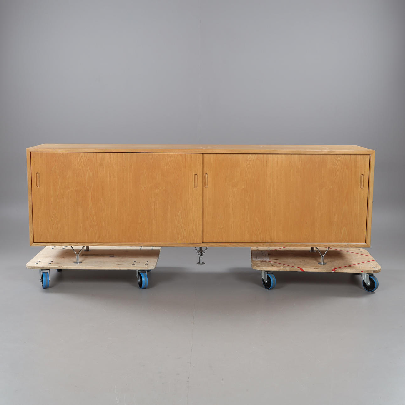 BRUNO MATHSSON. Sideboard MI801.