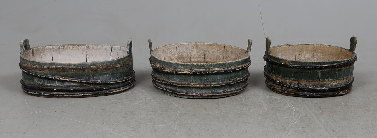 BALJOR, 3 st, trä, allmoge, 1800-tal.