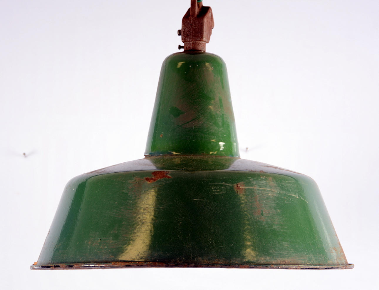 INDUSTRILAMPA, emaljerad, 1900-talets mitt.