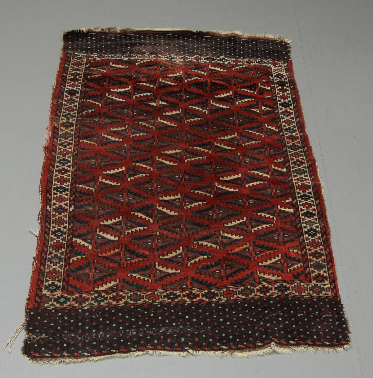 MATTA, orientalisk, ca 157 x 104 cm.