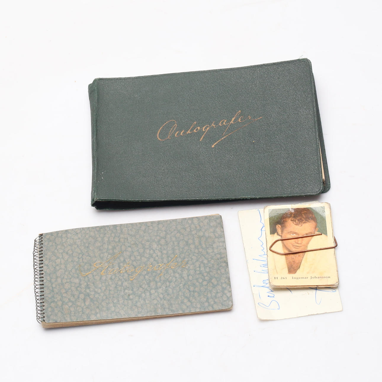 AUTOGRAPHS AND IDOL CARDS.