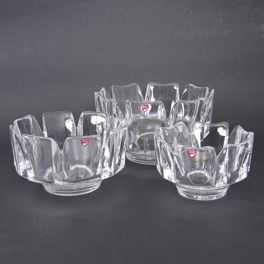 KRISTALLSKÅLAR, 3 stycken, "Corona", design Lars Hellsten, Orrefors.