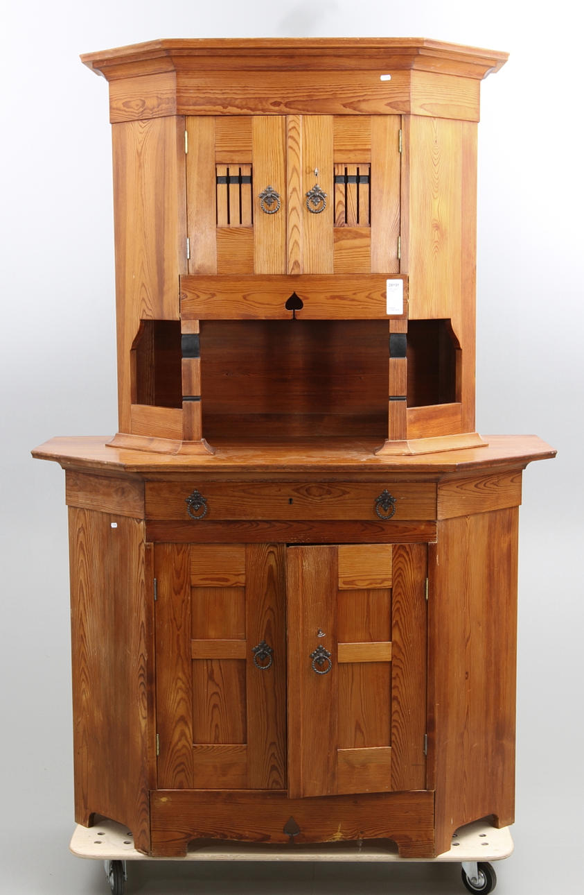 SKÅP, jugend, ca 1900.