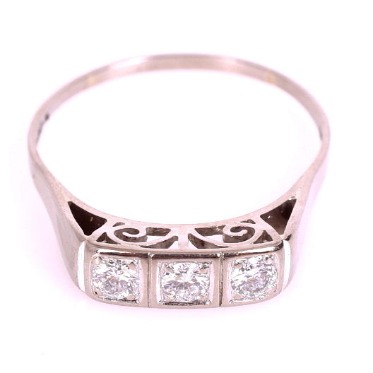 RING, vitguld 18K, tre briljanter, design AGD, vikt 3 gram, 0,30 ct.