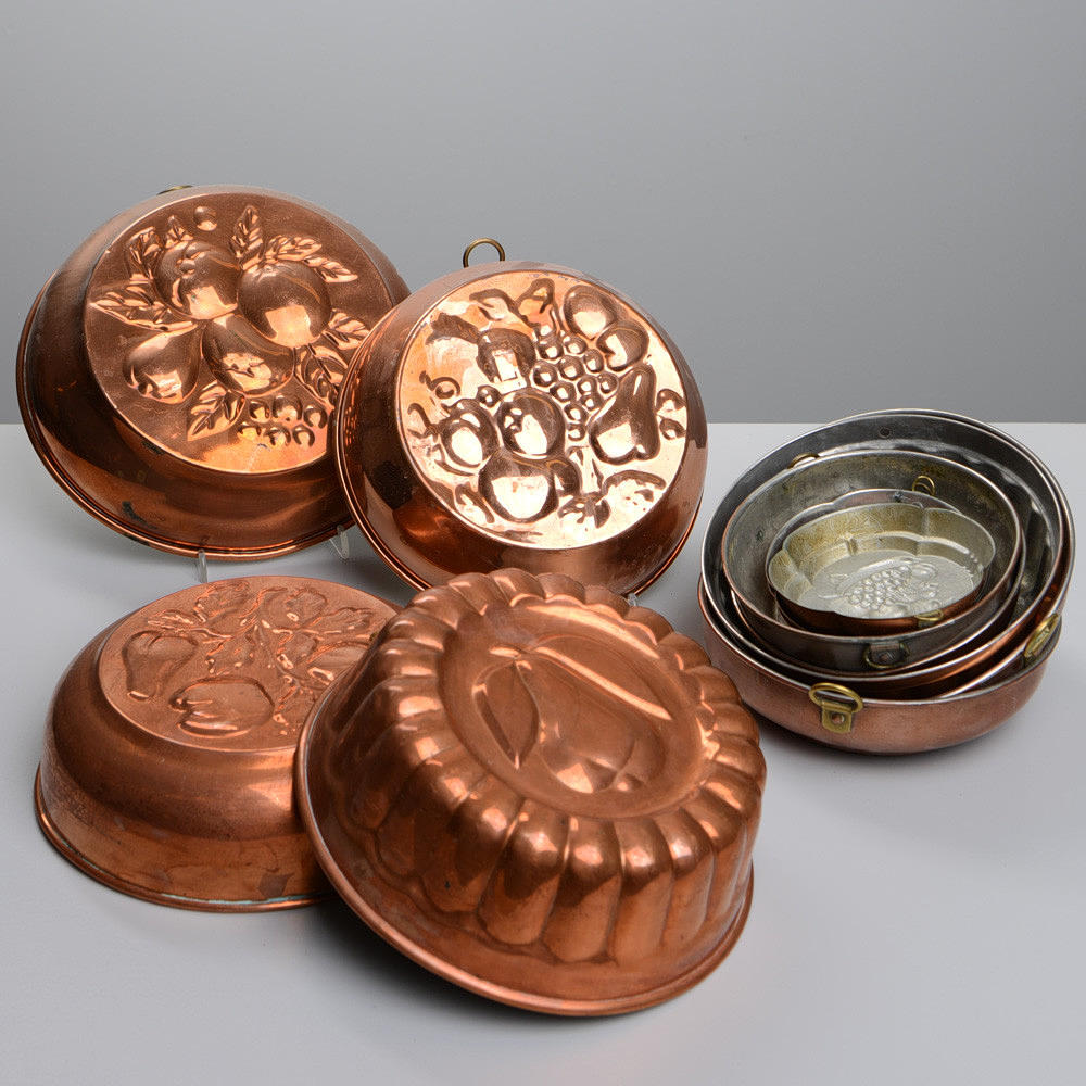 COPPER MOLDS, 12 pcs, 19th/20th century.
