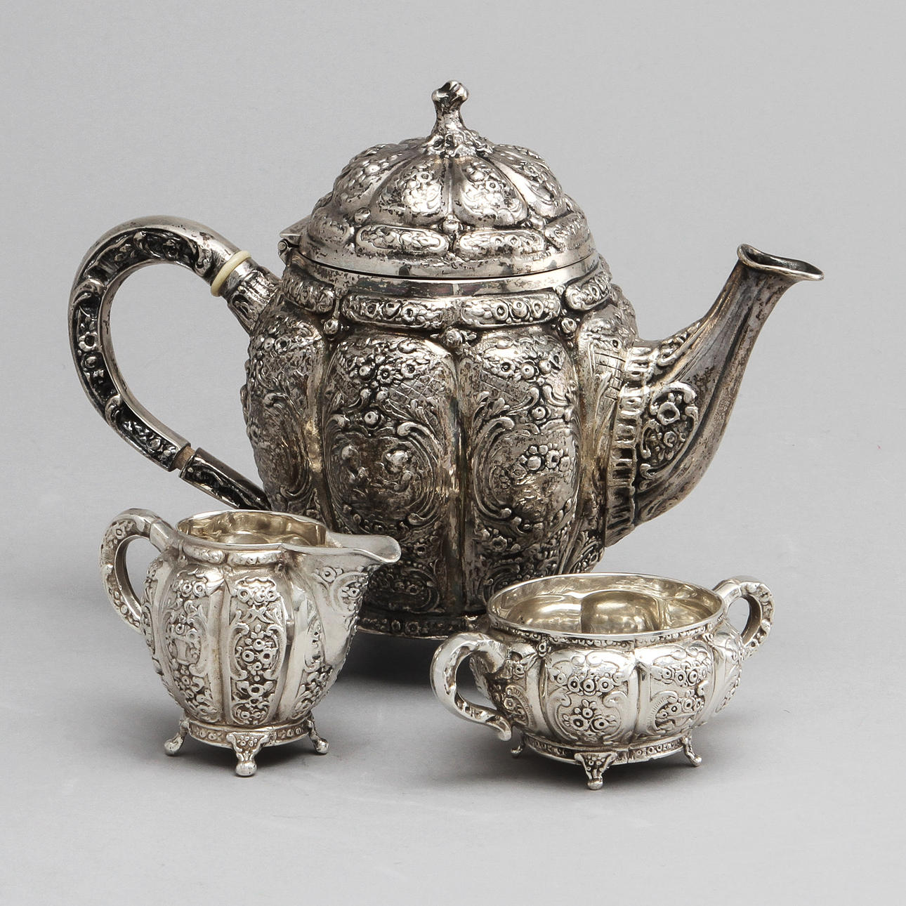 KAFFESERVIS, silver, 3 delar, vikt ca 1640 gram.