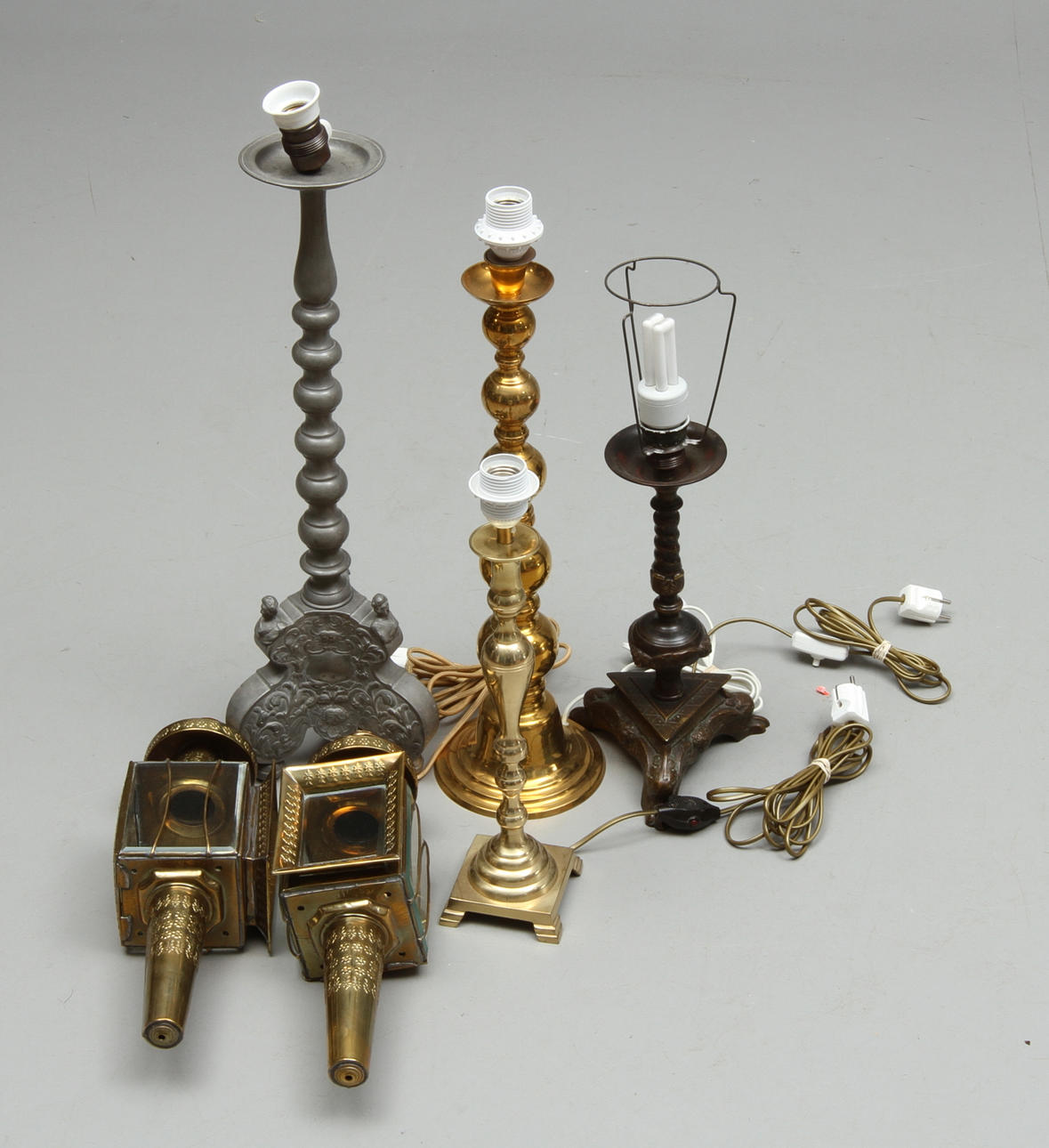 BORDSLAMPOR, 4 st, VAGNSLYKTOR, 2 st.