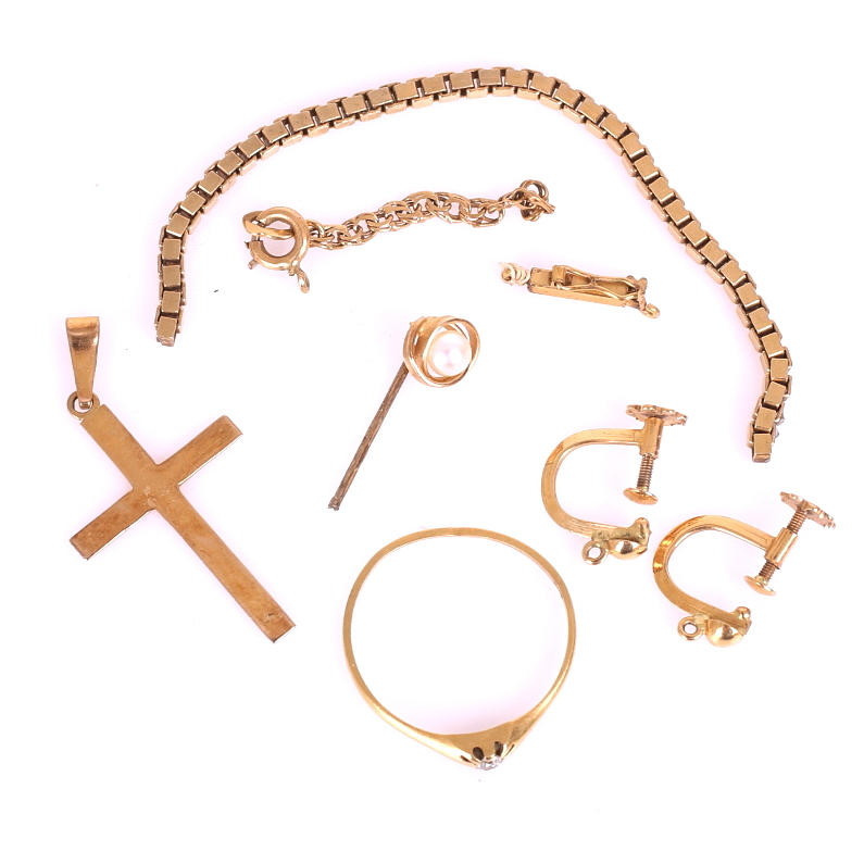 GULDFÖREMÅL, diverse, 18K, vikt 6 gram.