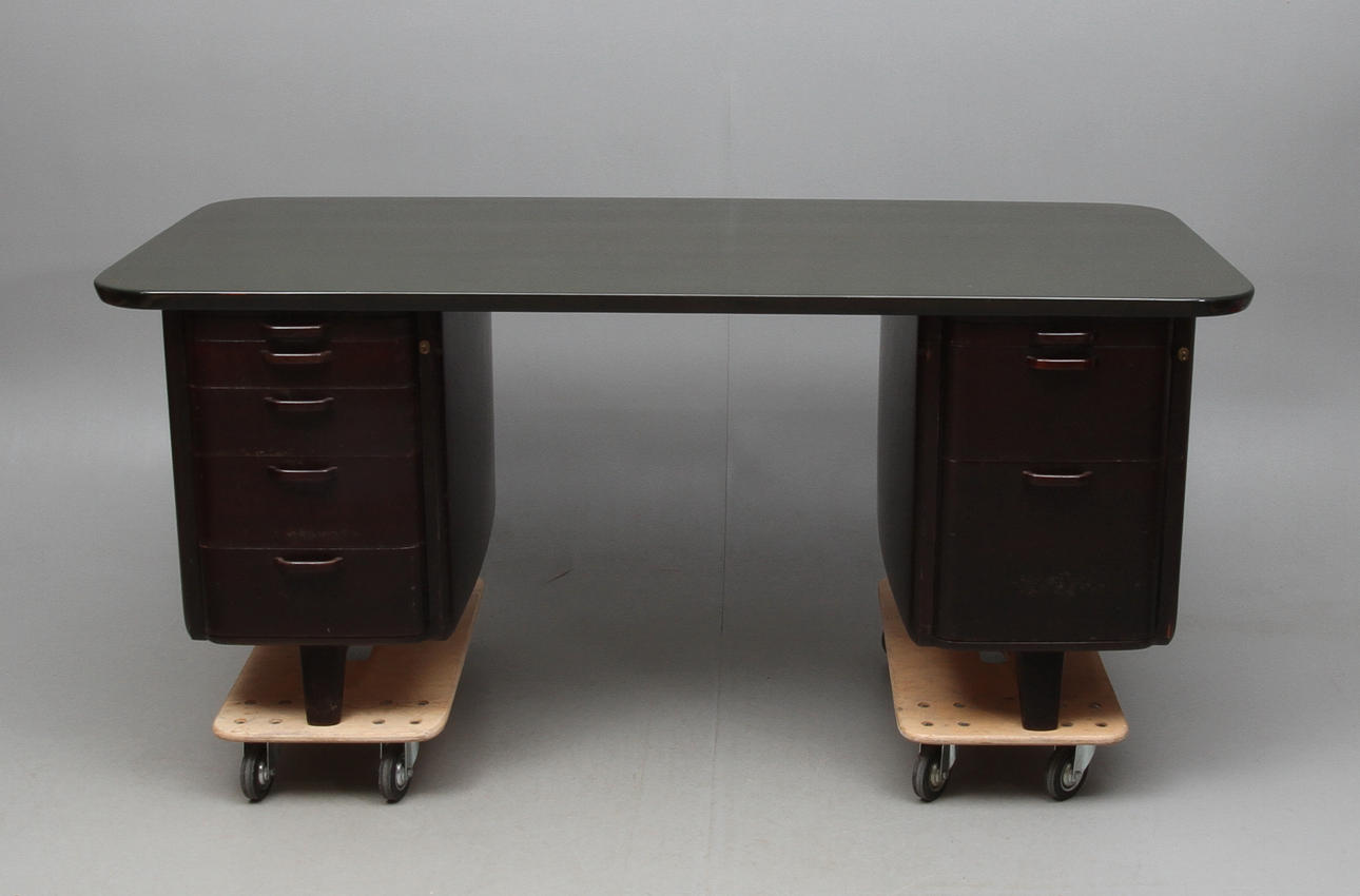 SKRIVBORD, Åtvidabergs Industrier, 1900-talets första hälft.