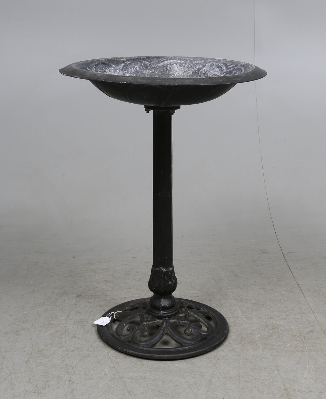 FÅGELBAD, lättmetall, 1900-tal.