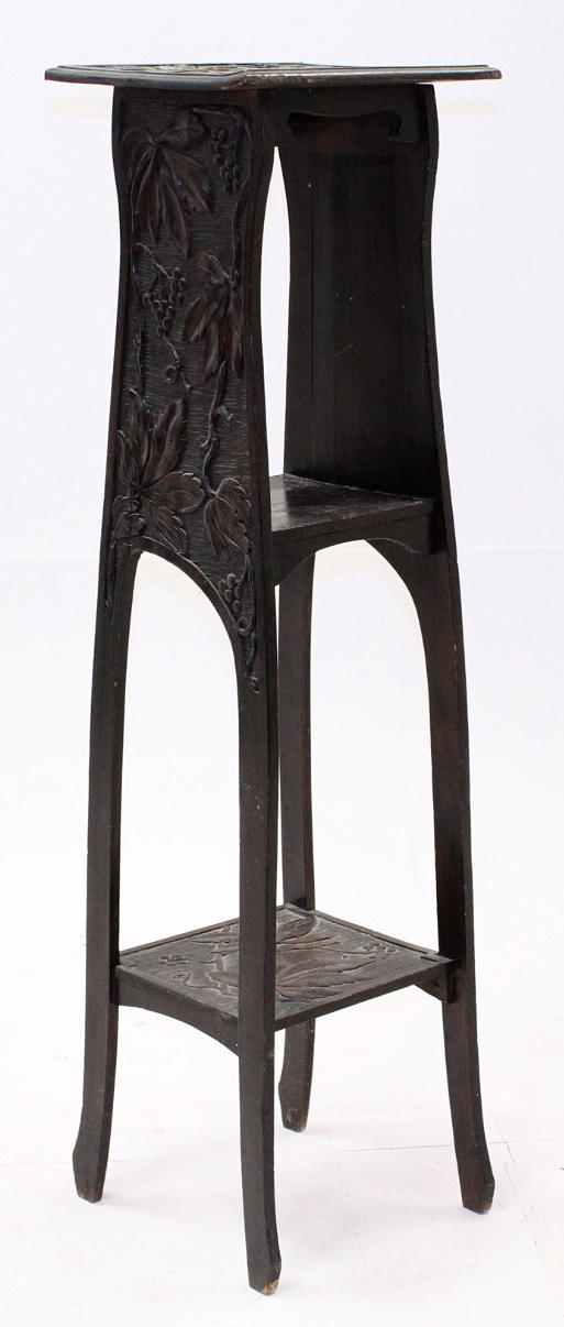 PIEDESTAL, trä, tidigt 1900-tal Tyskland.