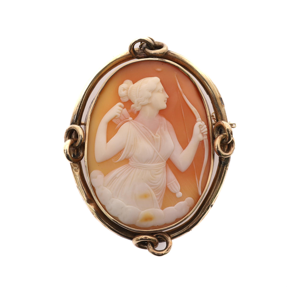 A VICTORIAN OVAL SHELL CAMEO BROOCH.