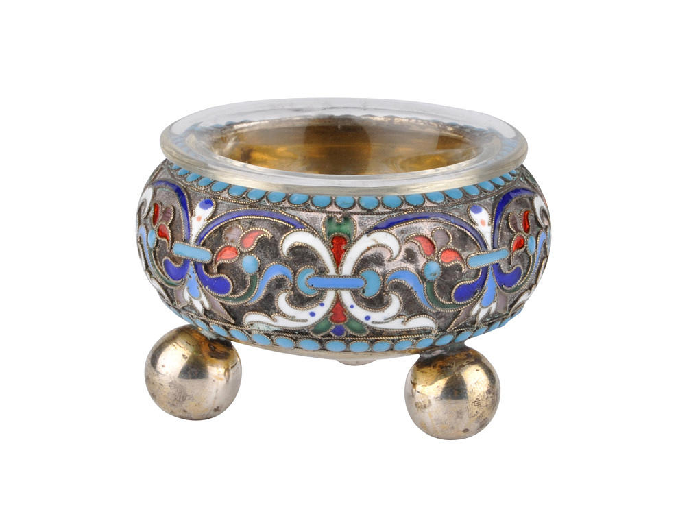 Kaggar av salt. Ryssland. Tidigt 1900-tal. Höjd 3 cm, diameter 4,5 cm.