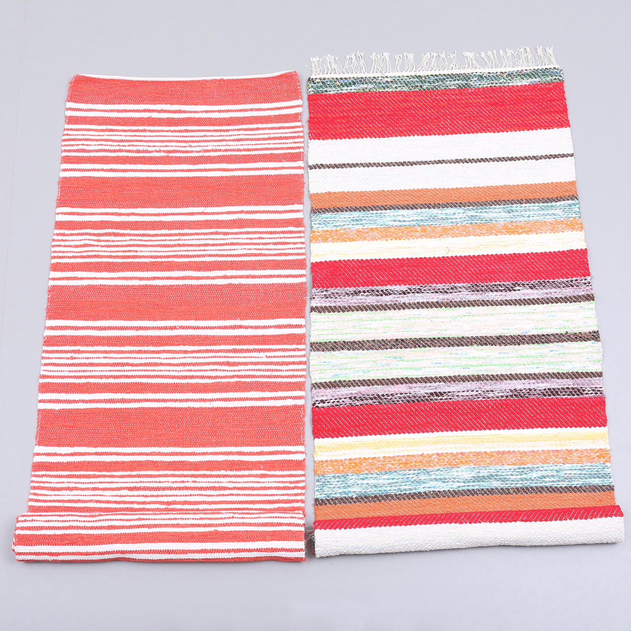 TRASMATTOR, 2 st nyskick, röda toner.