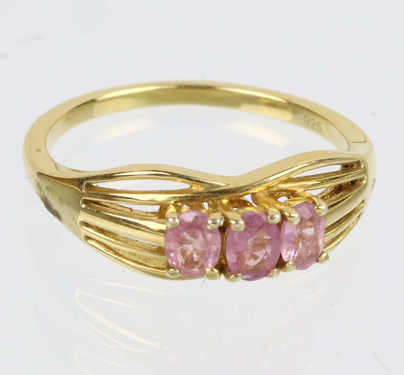 Pink Saphir Ring, Silber 925 vergoldet.