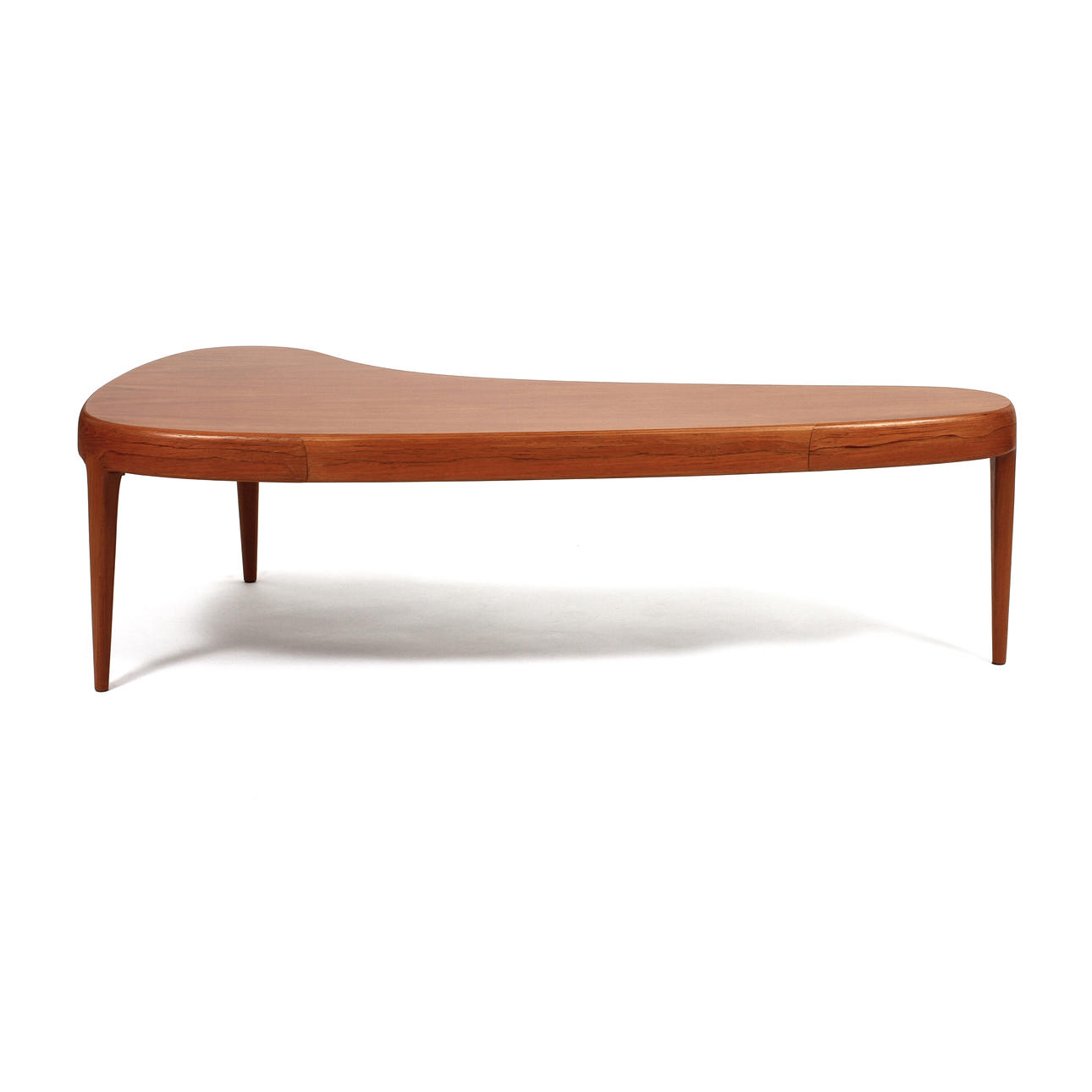 JOHANNES ANDERSEN. Bord "Capri", för Trensum 1960-tal.